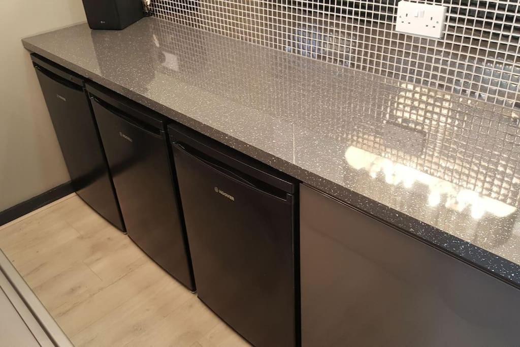 ליברפול The V.I.P Suite - Sleeps 24! Best For Large Groups מראה חיצוני תמונה