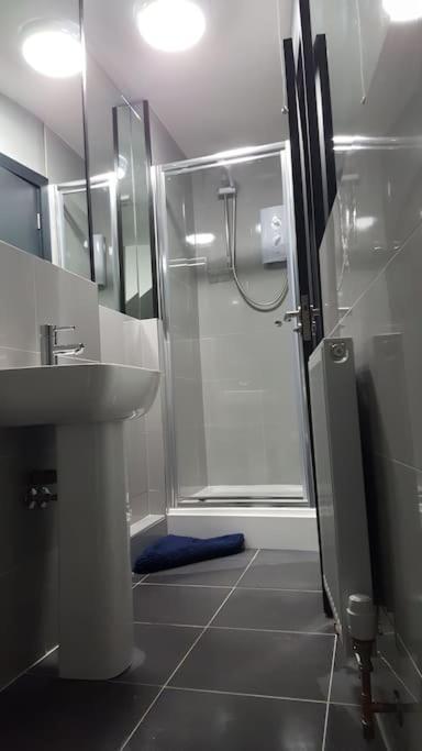 ליברפול The V.I.P Suite - Sleeps 24! Best For Large Groups מראה חיצוני תמונה