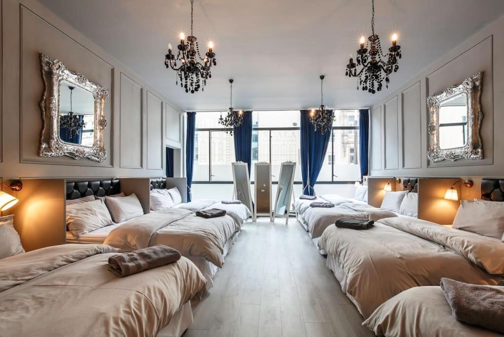 ליברפול The V.I.P Suite - Sleeps 24! Best For Large Groups מראה חיצוני תמונה